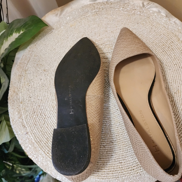 H by Halston Metallic Embossed Python Flats-Lucille (1663) Camel Sz 5.5 - Picture 6 of 8